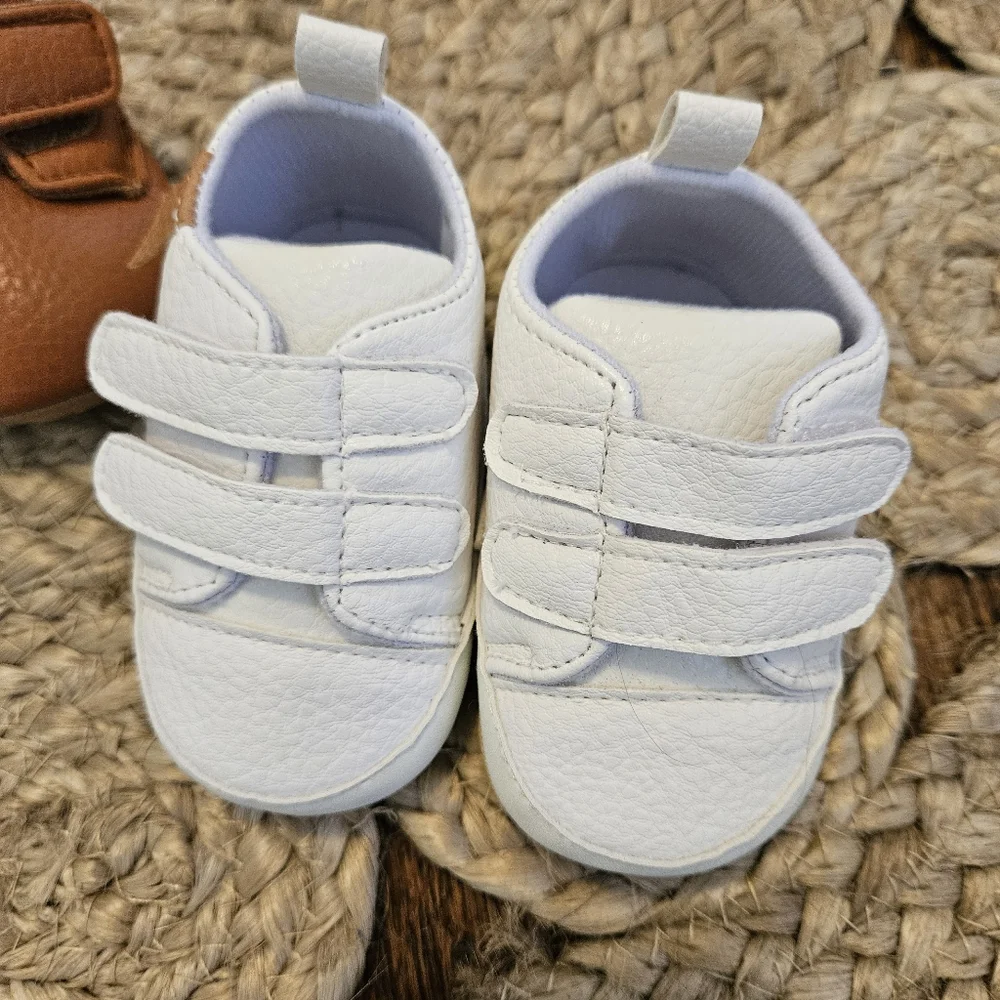 Stylish Kids Shoes Set - White and Brown 3 Pair Size 2 Infant (11)